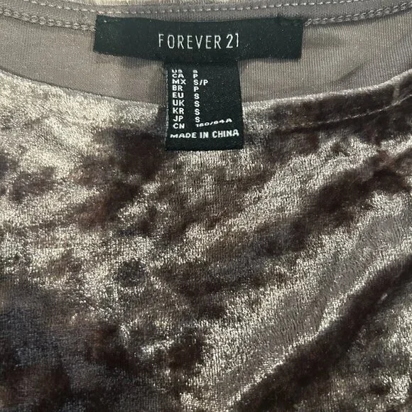 NWOT Mocha Crushed Velvet Velour Stretchy Cropped Top - Picture 3 of 5